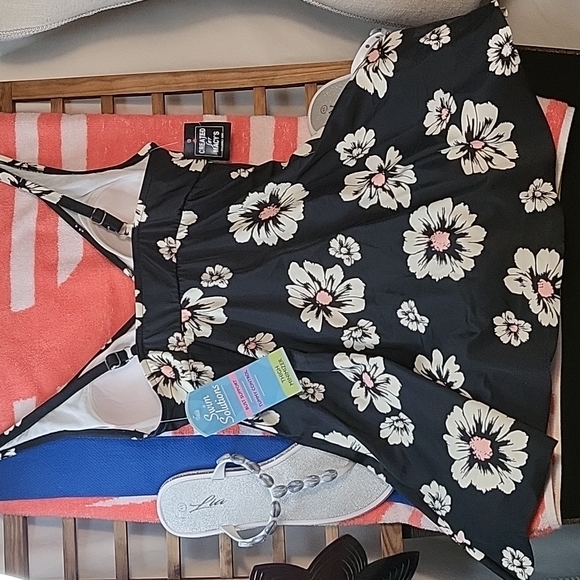 💥 NWT Swim Solutions Floral swim dress swimdress - Picture 2 of 9